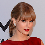 NASHVILLE, TN - NOVEMBER 06: Taylor Swift attends the 47th annual CMA Awards at the Bridgestone Arena on November 6, 2013 in Nashville, Tennessee. (Photo by Larry Busacca/WireImage)