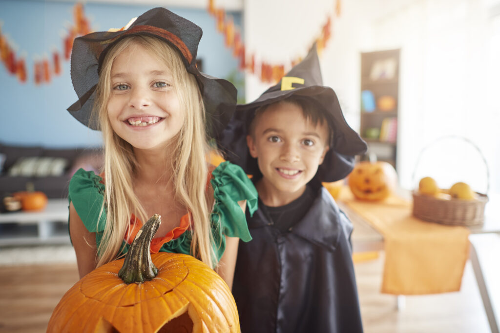 Children at school with pumpkin