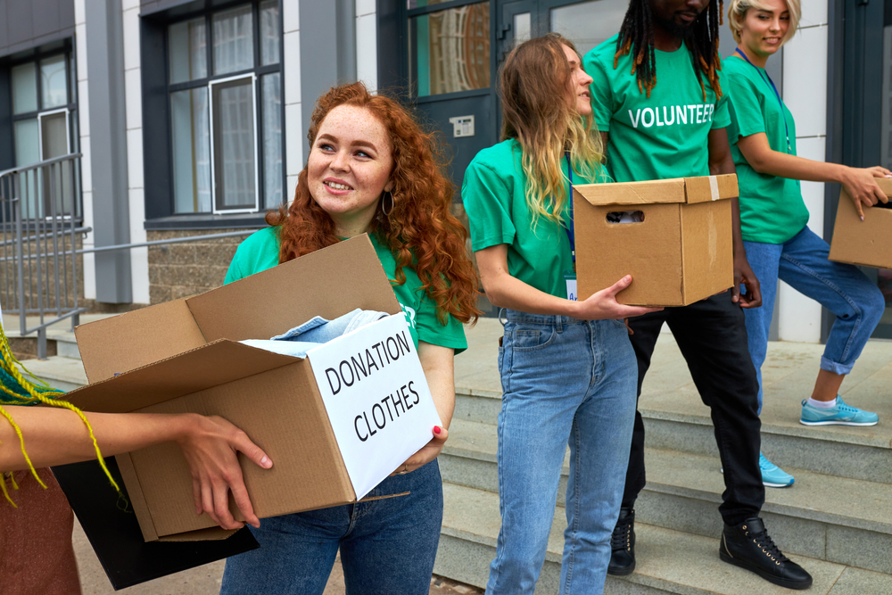 Teens Volunteering